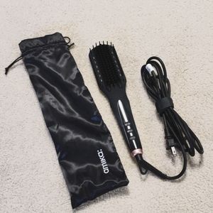 Amika Polished Perfect Styling Brush